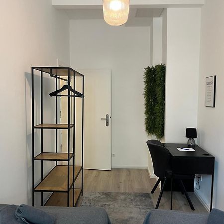 Modernes Apartment Mit Garage & Ps4 Von Stay Your Way Essen Exterior foto